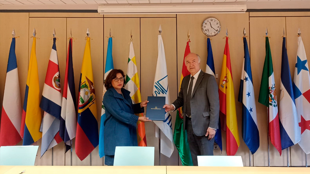 Bolivia firma el Convenio de Equipos Conjuntos de Investigación